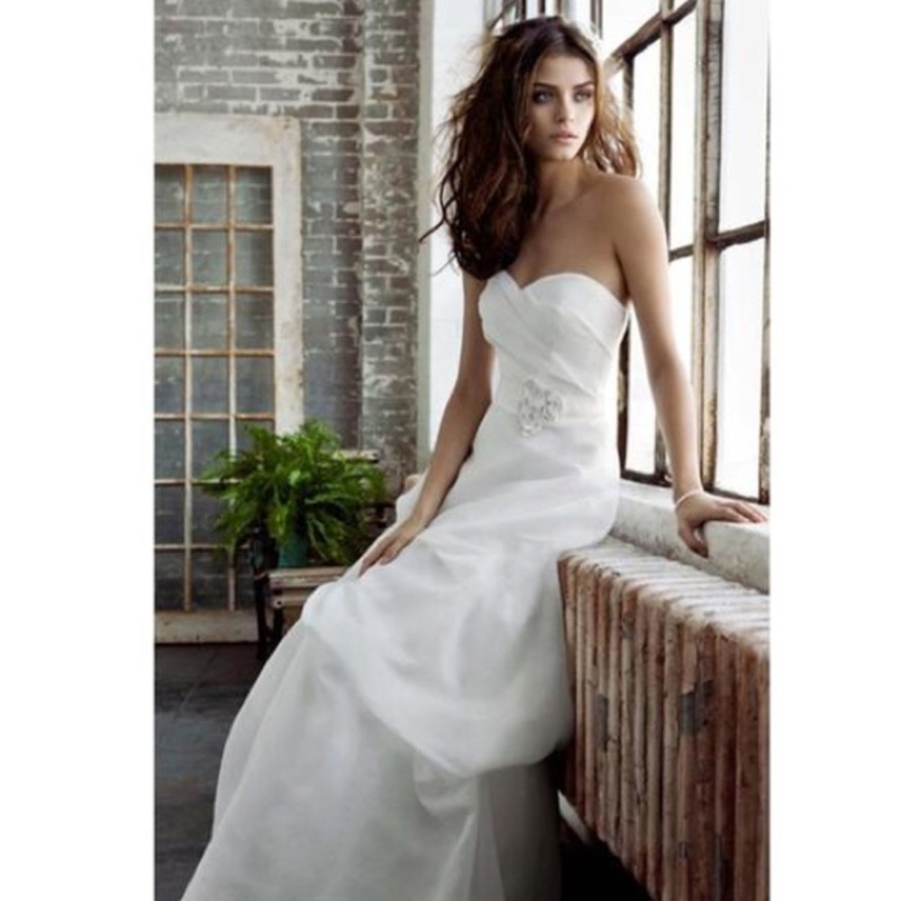 Galina Wedding Dress Size 6 (Fits 4) (Unaltered)
